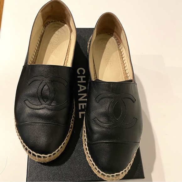 Chanel Black Espadrilles (Authentic) Lambskin - Picture 5 of 8